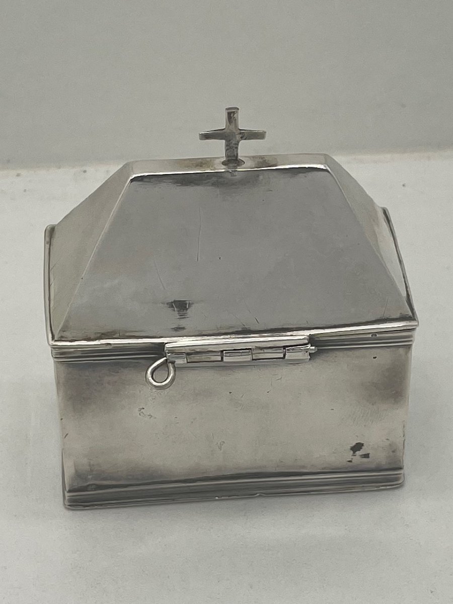 Le Mans, Late 17th–early 18th Century, Silver Box For Holy Oils 