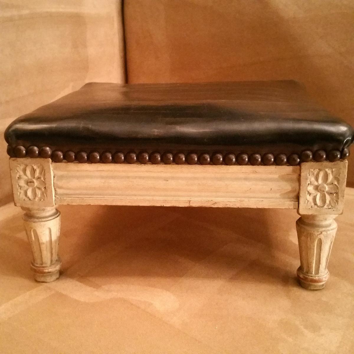 Petit Tabouret De Pieds Style Louis XVI-photo-1