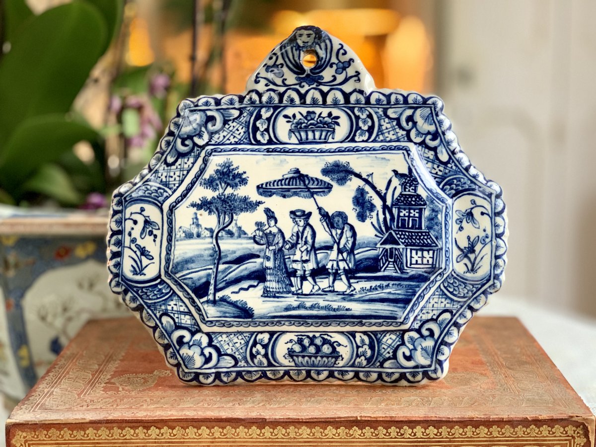 Plaque En Faïence De Delft Vers 1720-1740.