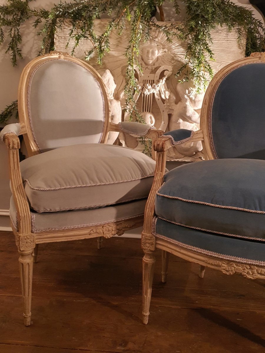 Pair Of Cabriolets Louis XVI Period