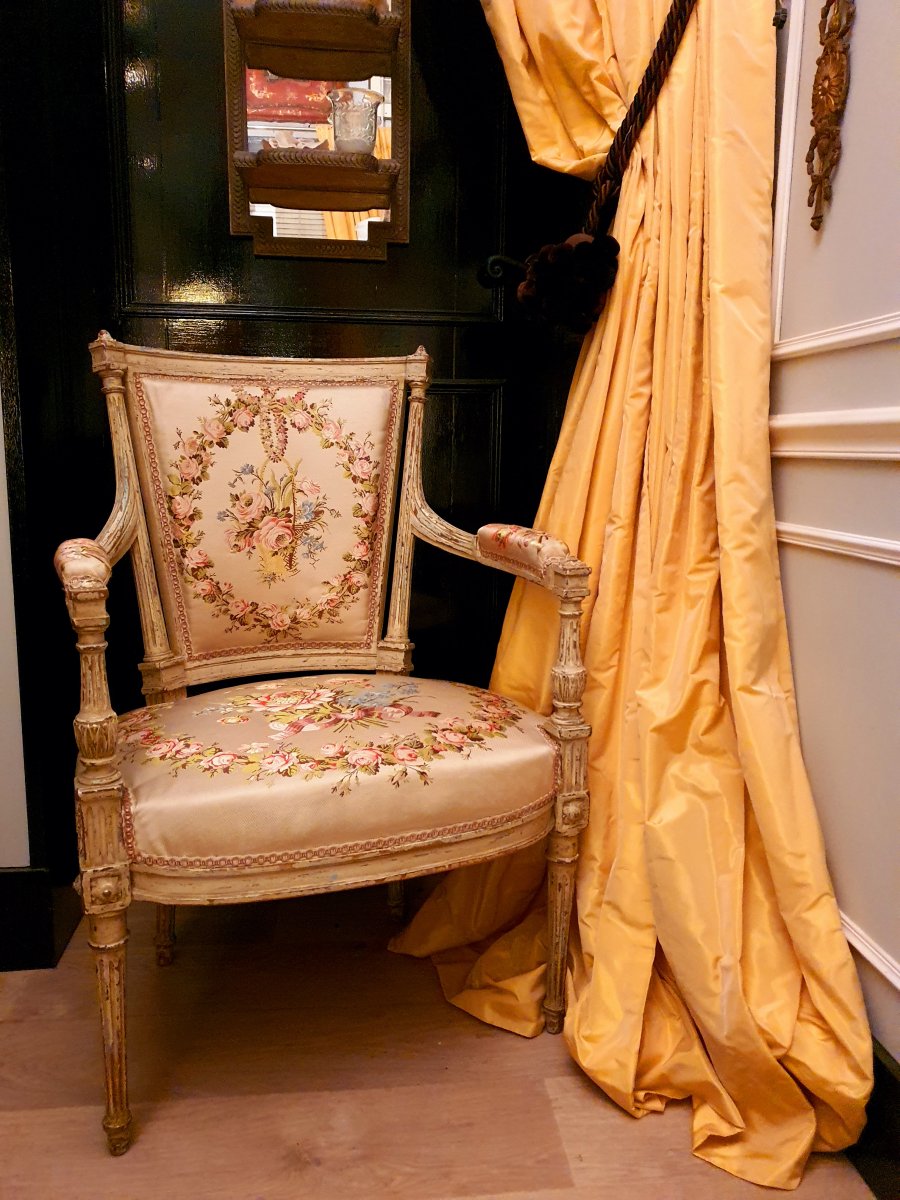 Fauteuil Cabriolet De Style Louis XVI 