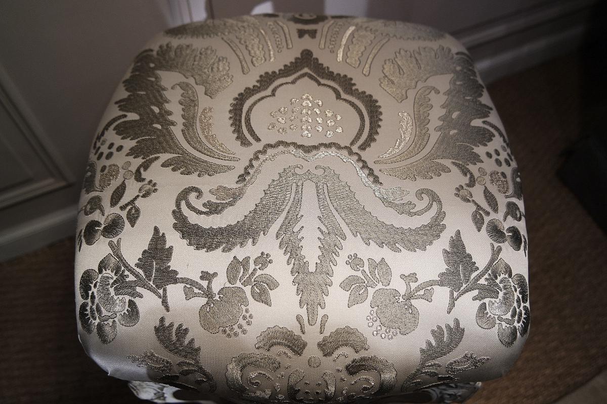 Piano Stool-photo-1