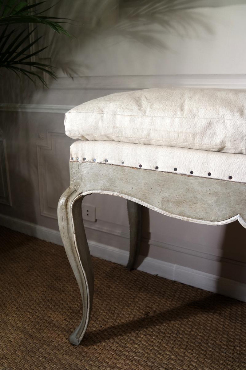 Banquette d'embrasure. Epoque Louis XV.-photo-4