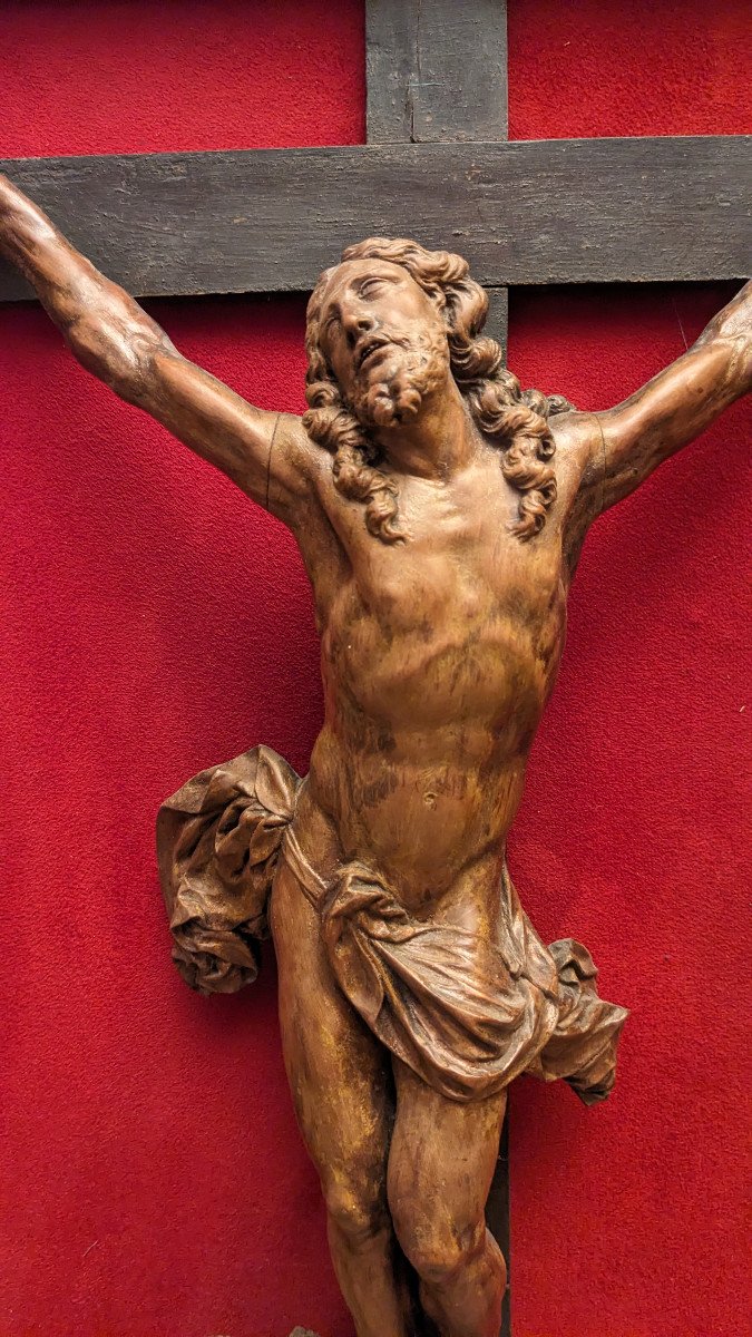 Crucifix encadré en bois de Sainte-Lucie, école de Nancy vers 1700-photo-4