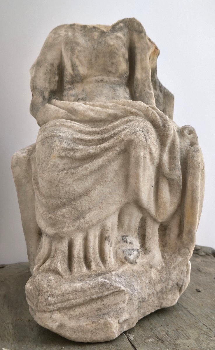 Statuette en marbre de Roma, 2ème siècle ap. J-C.-photo-3