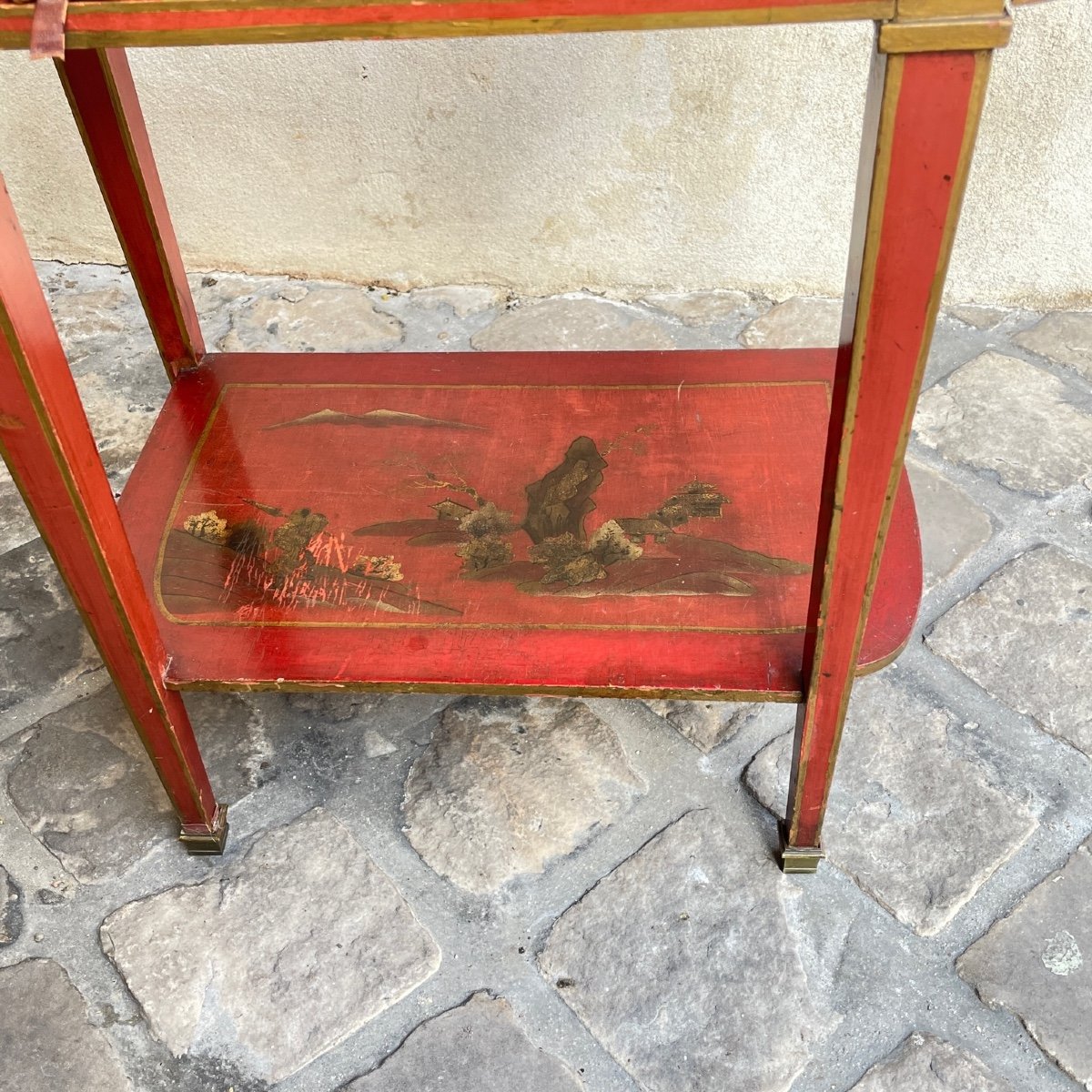 Furniture Between Two In Red Lacquer-photo-3