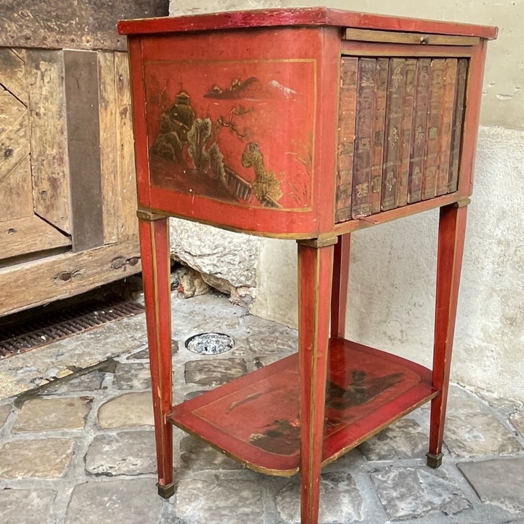 Furniture Between Two In Red Lacquer-photo-2