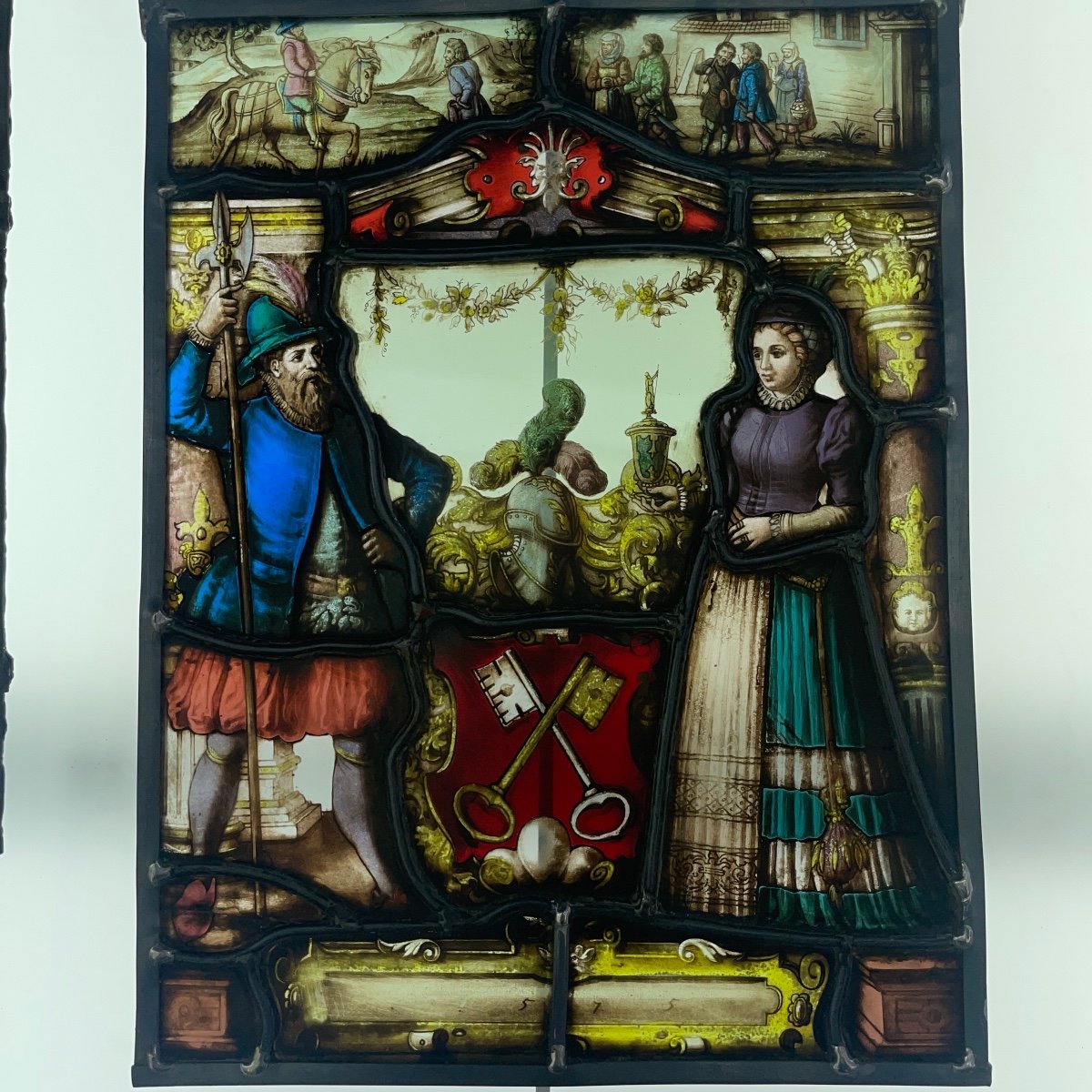 Renaissance Stained Glass Window With Keys-photo-4