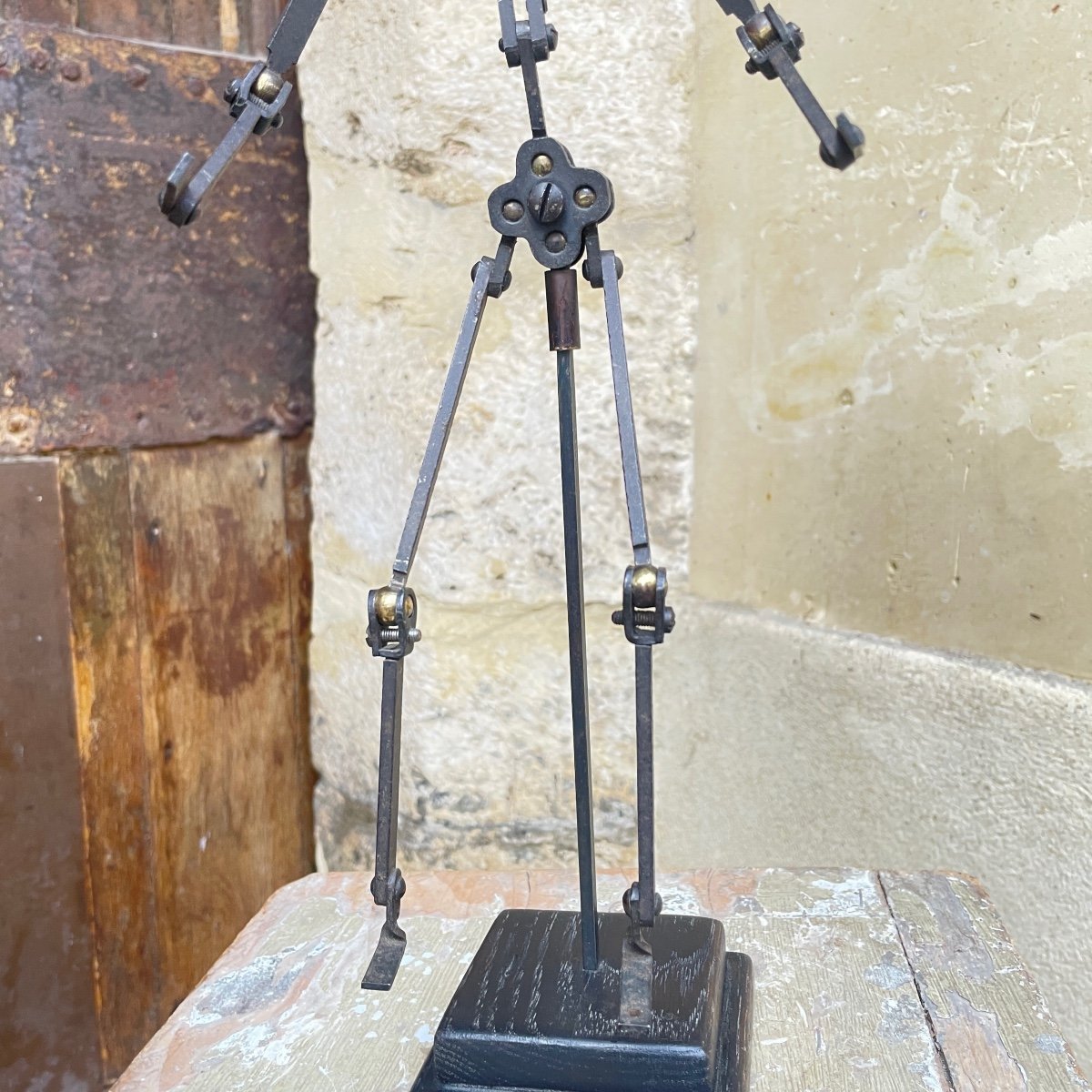 Articulated Steel Painter's Mannequin-photo-3