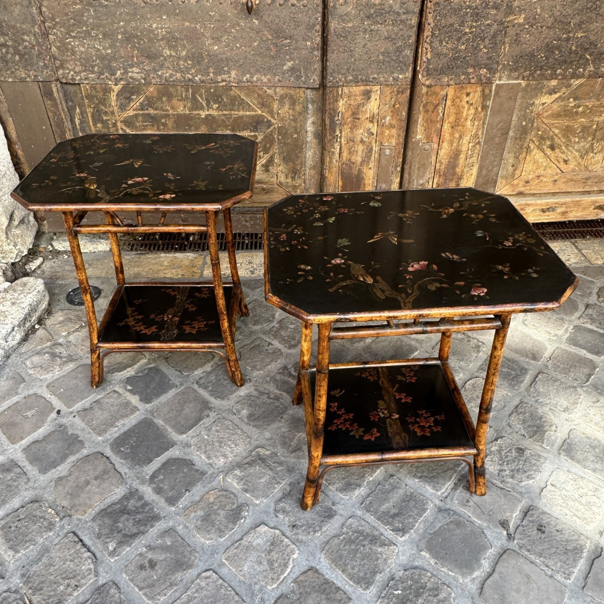 Paire de tables en bambou