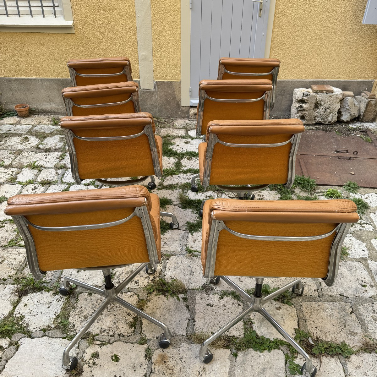 8 Fauteuils Charles et Ray Eames édition Hermann Miller-photo-4