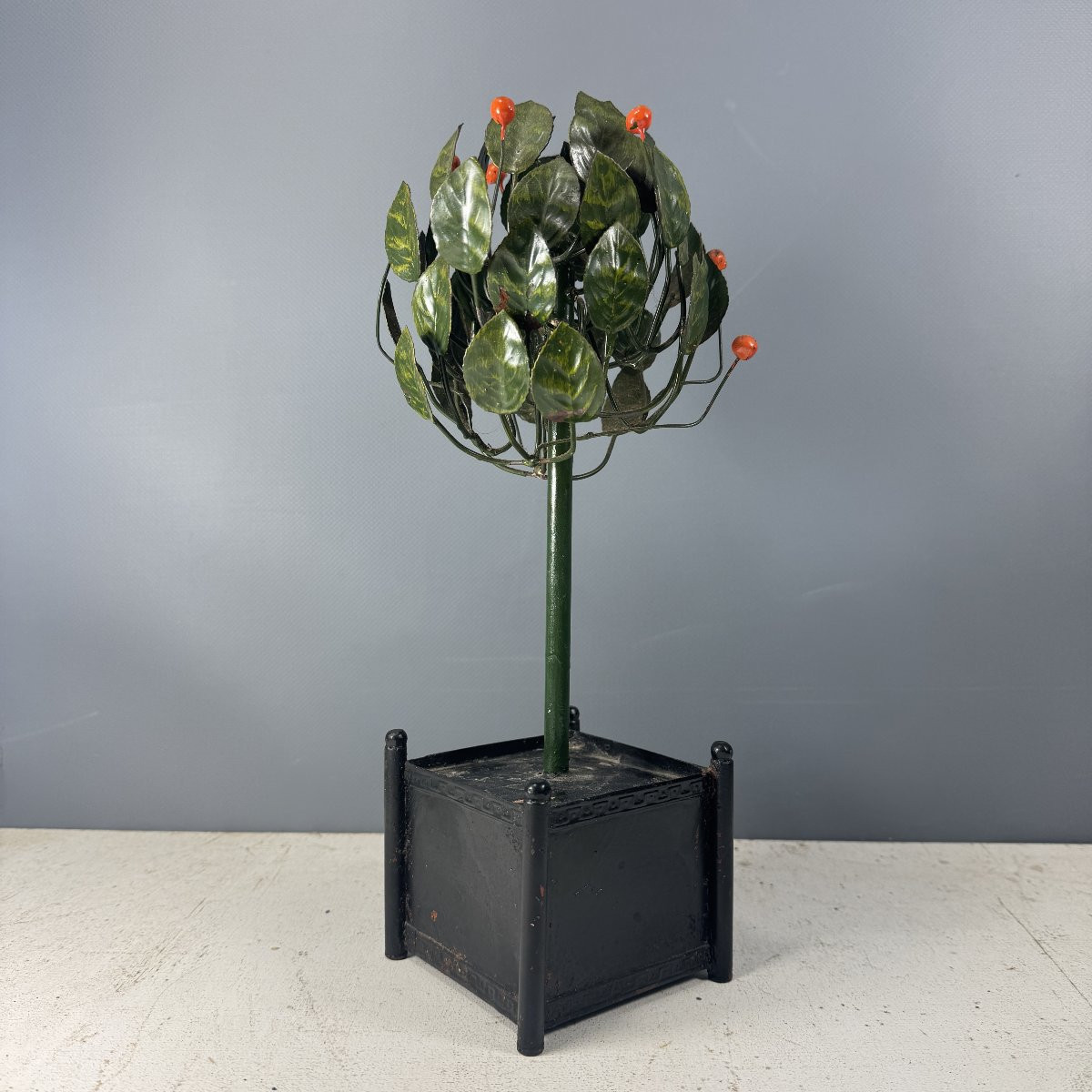 Orange Tree In Painted Sheet Metal-photo-3