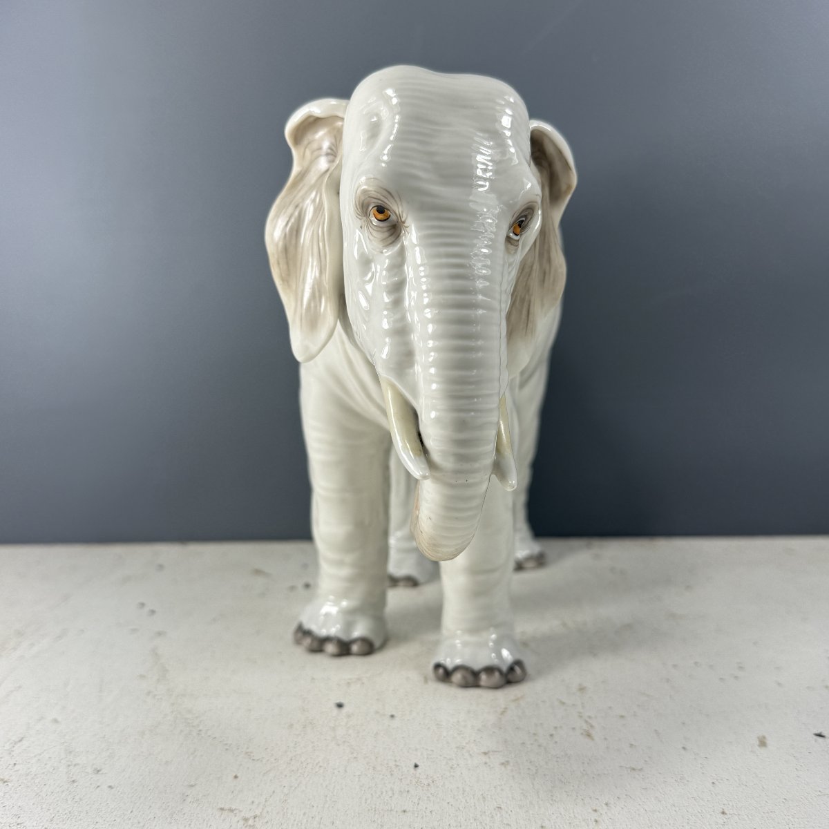 Eléphant en porcelaine blanche Maison Samson, Paris-photo-4