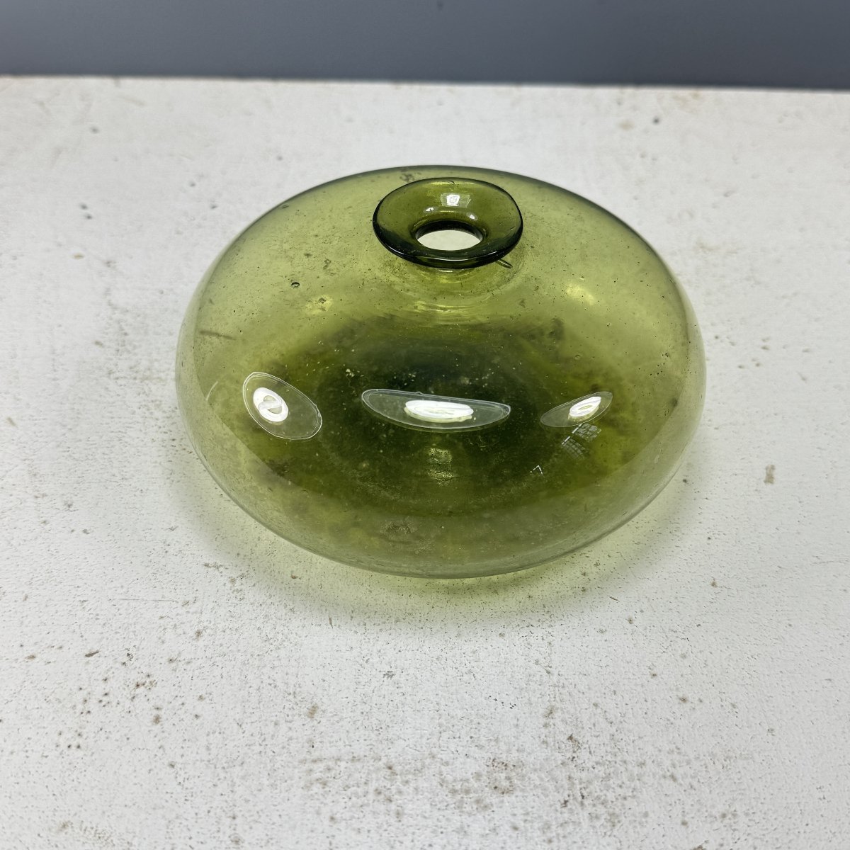 Lampe à huile en verre soufflé vert olive époque 18ème-photo-4