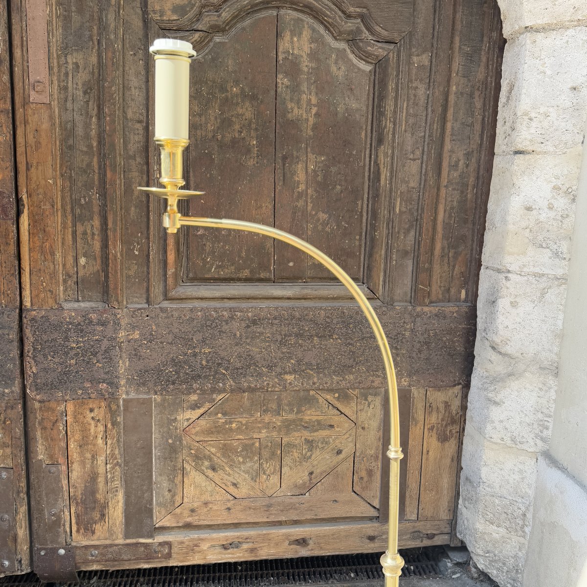 LAMPE LISEUSE SUR PIED-photo-2