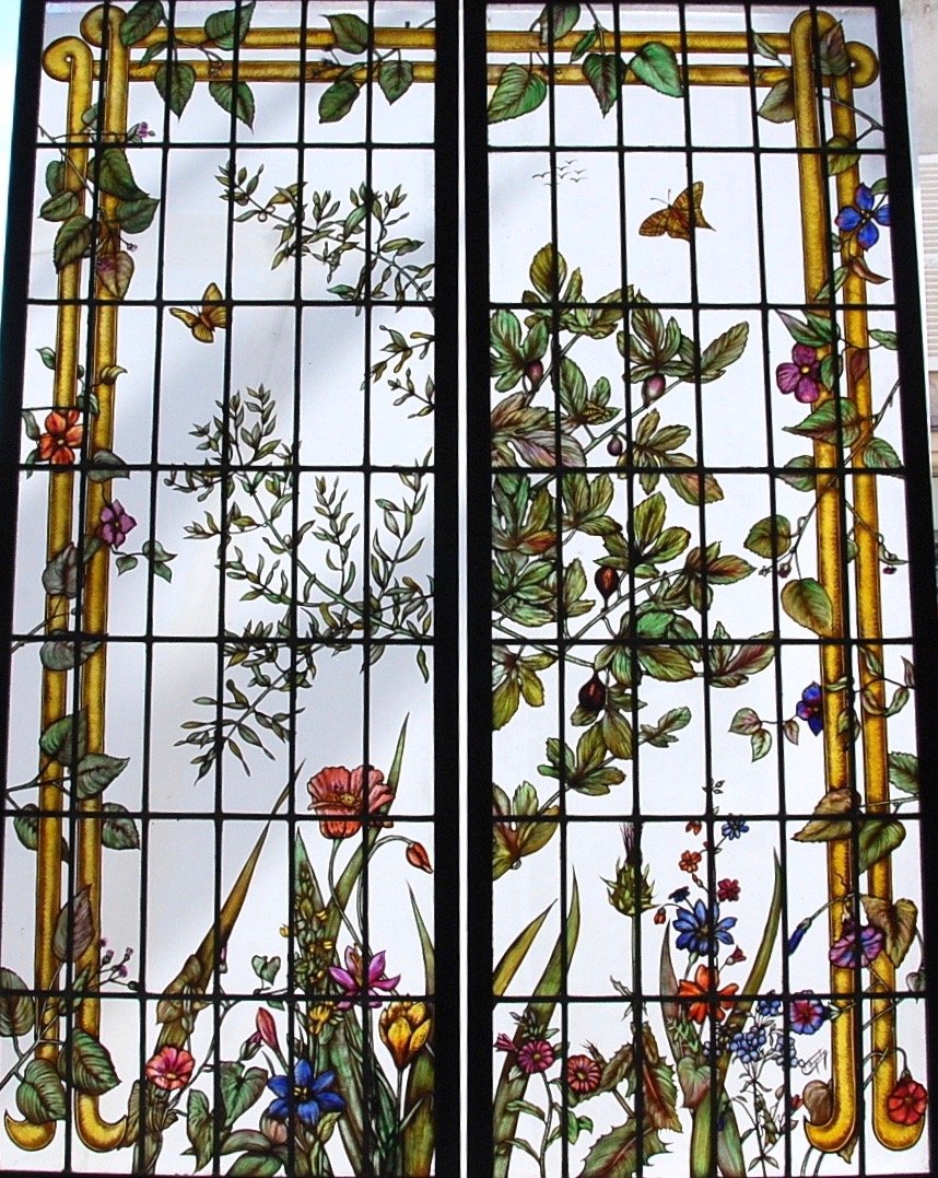 Pair Of Stained Glass With Luxurious Vegetation Ref V88