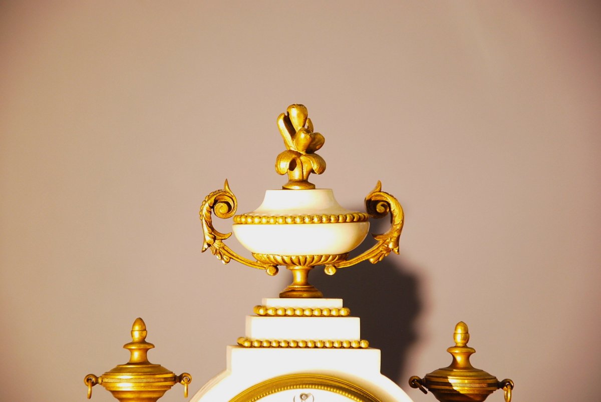 Louis XVI Pendulum With Cassolettes-photo-4