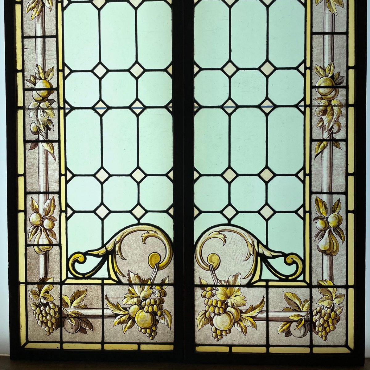 Stained Glass Stained Glass With Fruits-photo-3