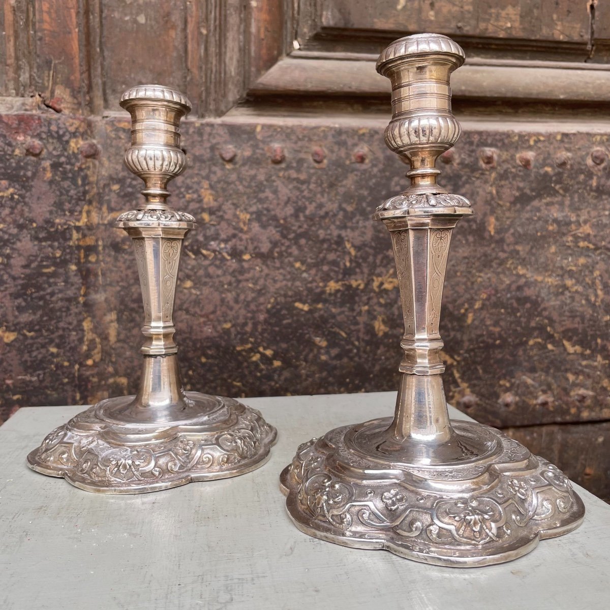 Bougeoirs en bronze argent&eacute; XVIII&egrave;me