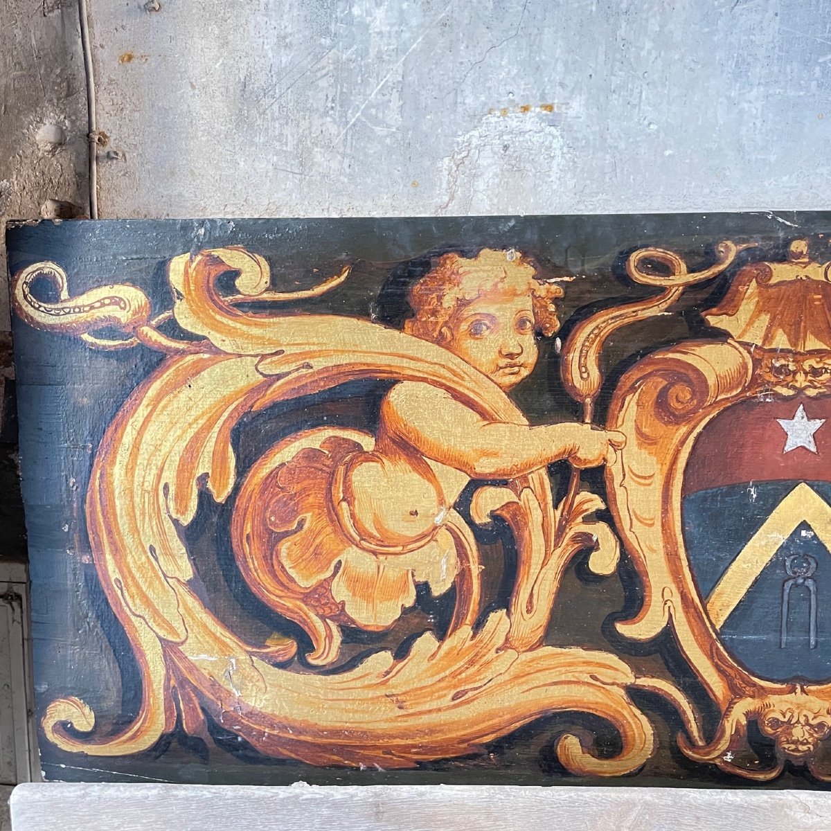 Boiserie Au Coat Of Arms At The Star-photo-2