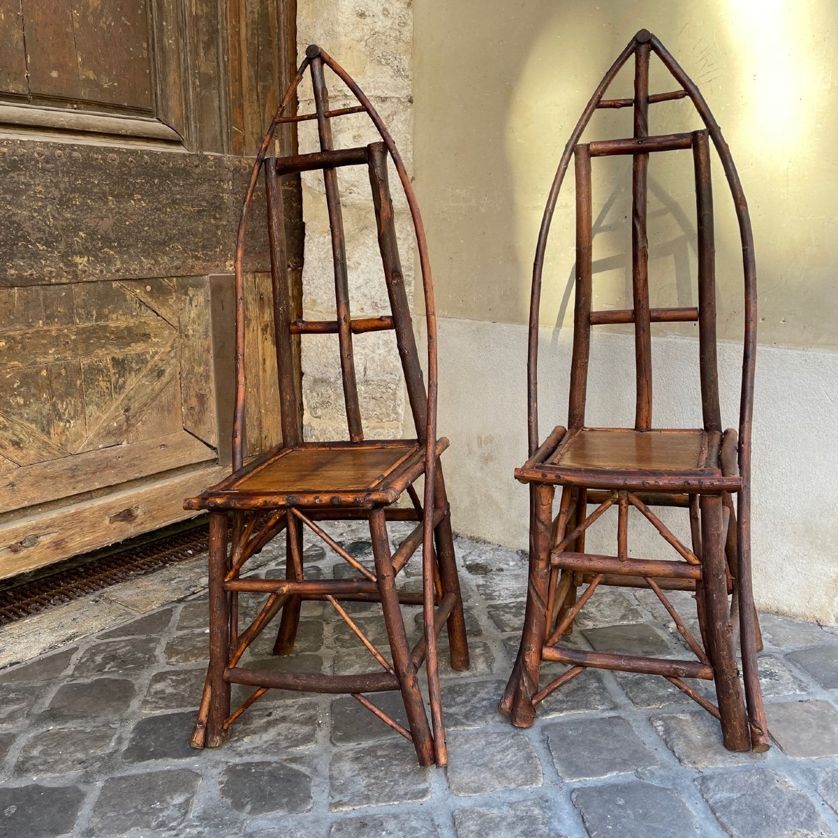 Paire de chaises esprit gothique en bois de noisetier-photo-3