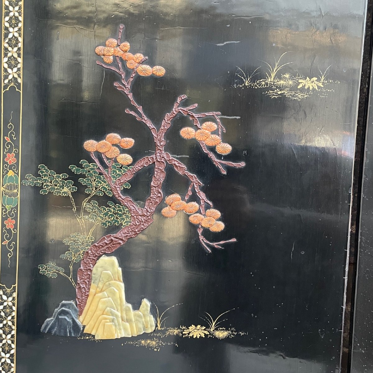 Lacquer Screen-photo-8