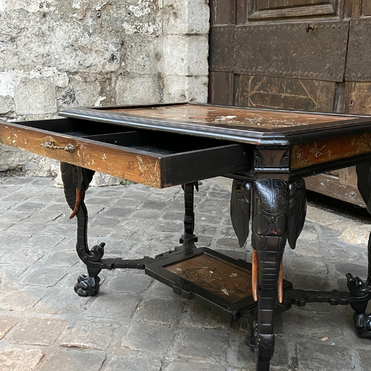 Table De Milieu Aux éléphants-photo-1
