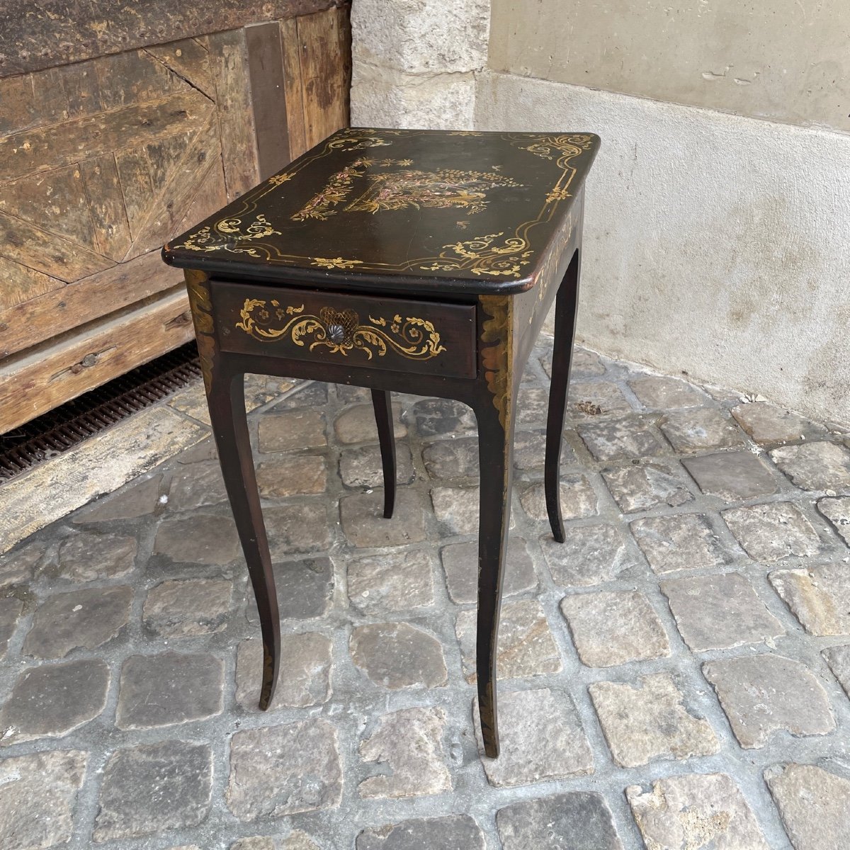 Chinese Decor Lacquer Table-photo-3