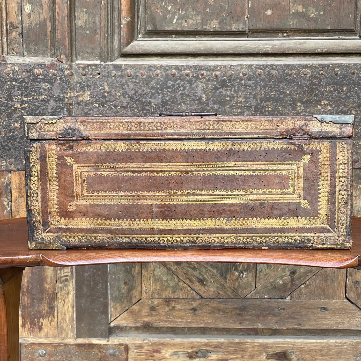 17th Century Leather And Metal Box-photo-4