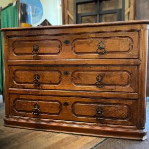 17th Century Italian Chest Of Drawers