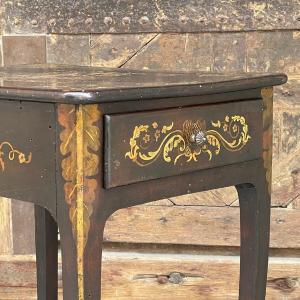 Chinese Decor Lacquer Table