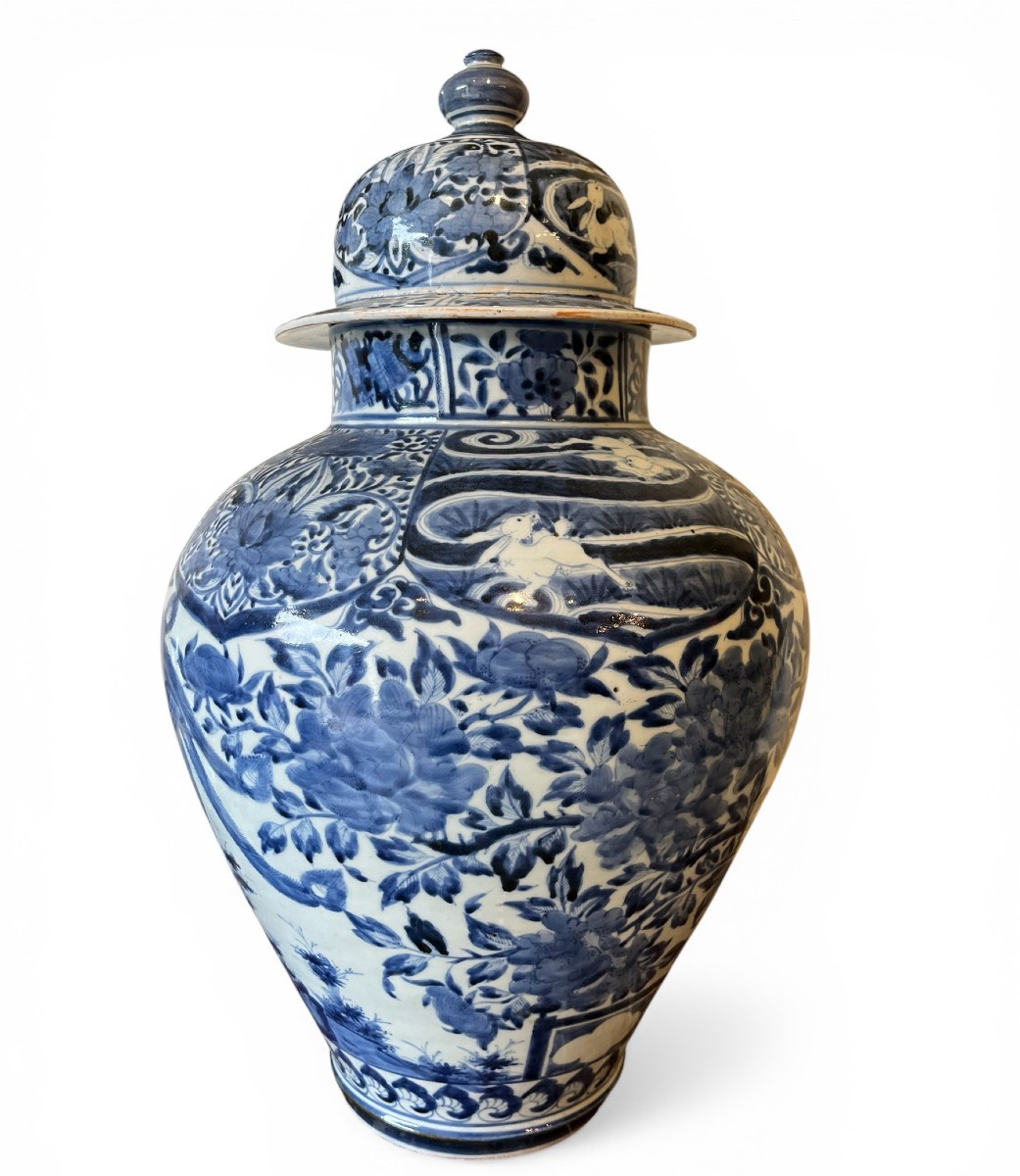Grande potiche couverte en porcelaine bleu et blanc, Japon époque Édo-photo-4