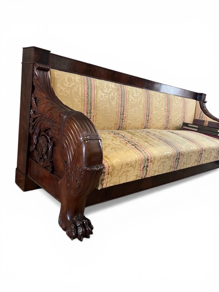 Important Carved Mahogany Sofa, Naples-photo-4