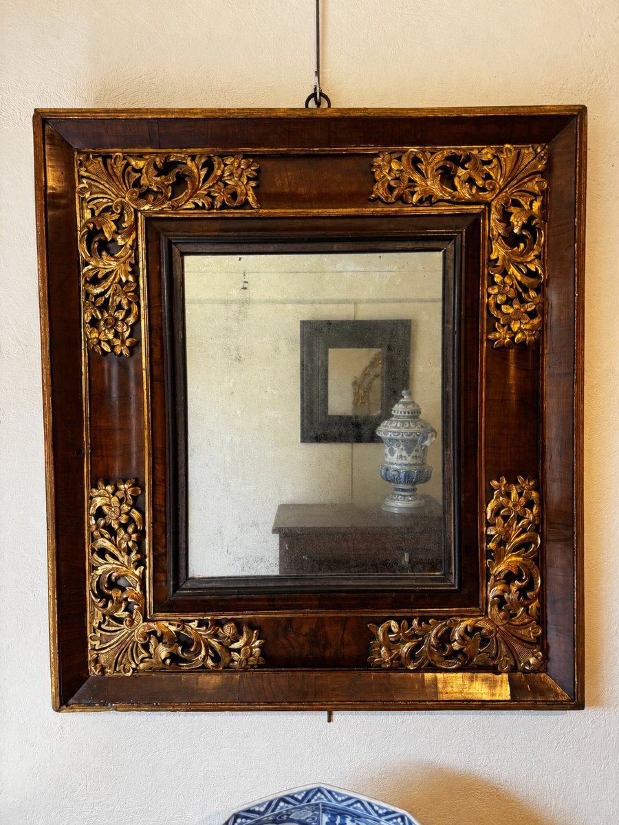 Miroir d'époque Louis XIV en placage de noyer et bois doré-photo-4