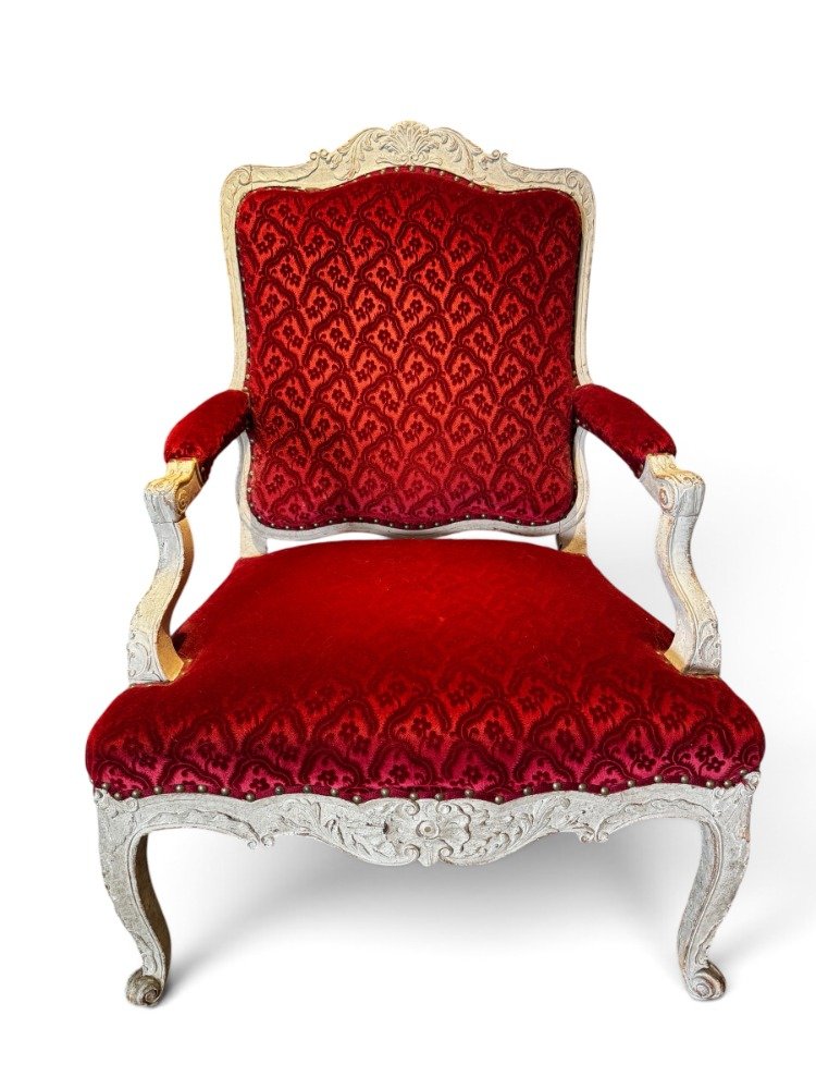 Paire de fauteuils recouvert d'un velours rouge gauffré-photo-3