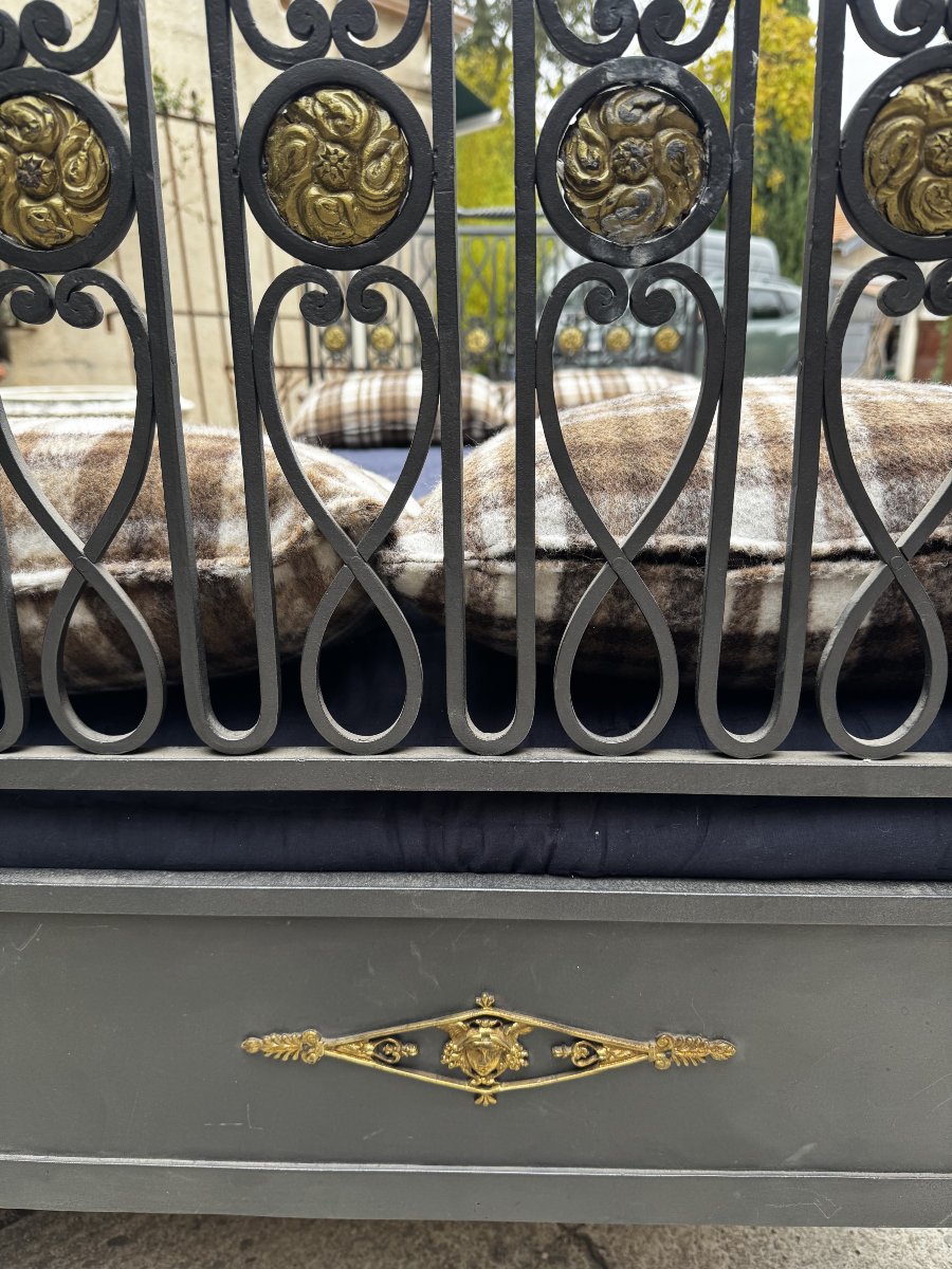 Directoire-style Wrought-iron Daybed-photo-1