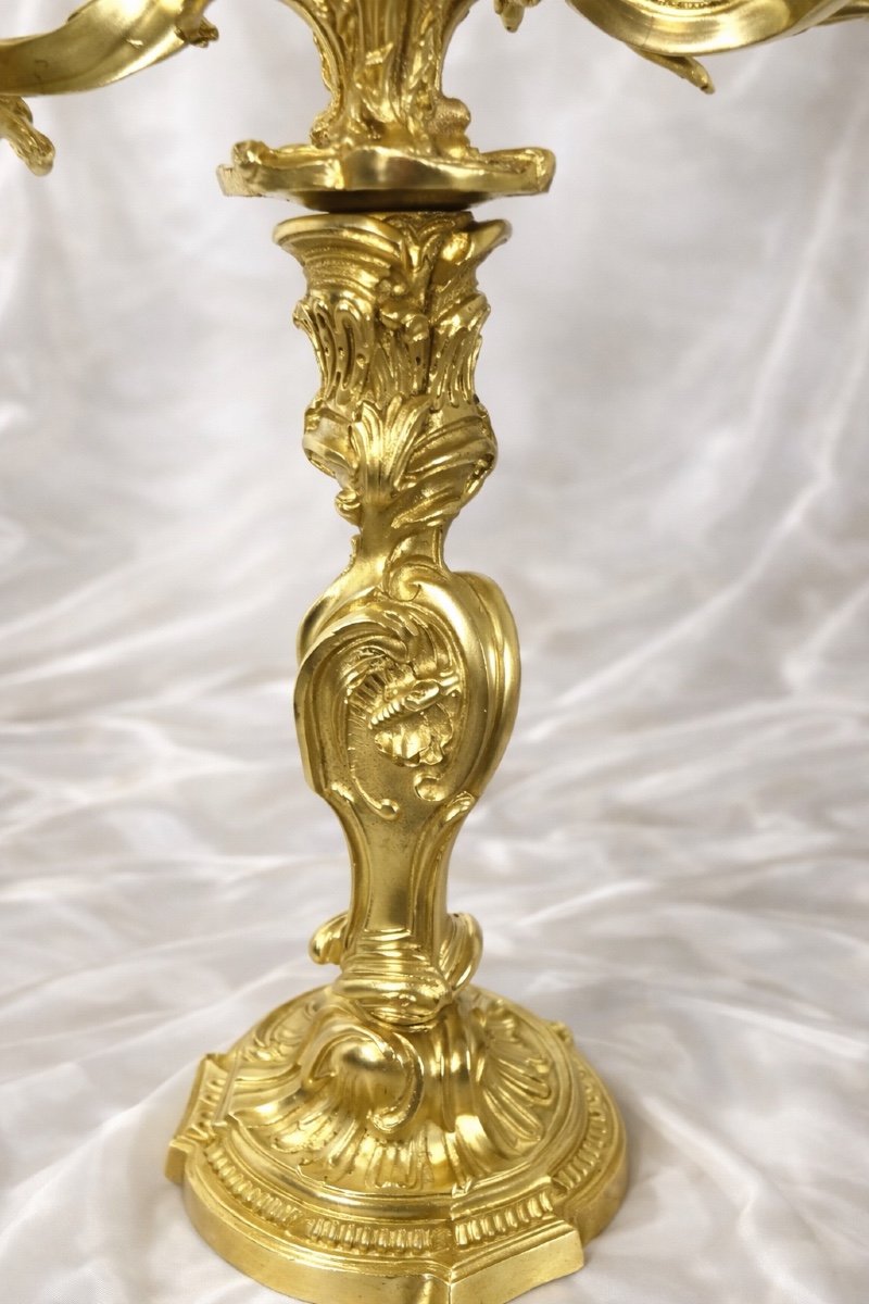 Paire  de candélabres en bronze doré  de  style  Louis XV-photo-4