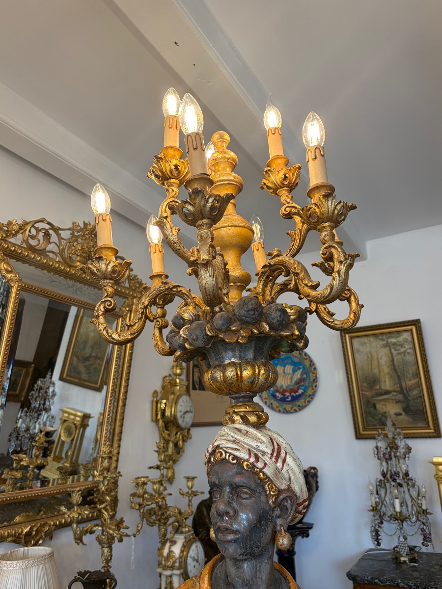 Nubien porte-lumière en bois sculpté et polychromé -photo-2