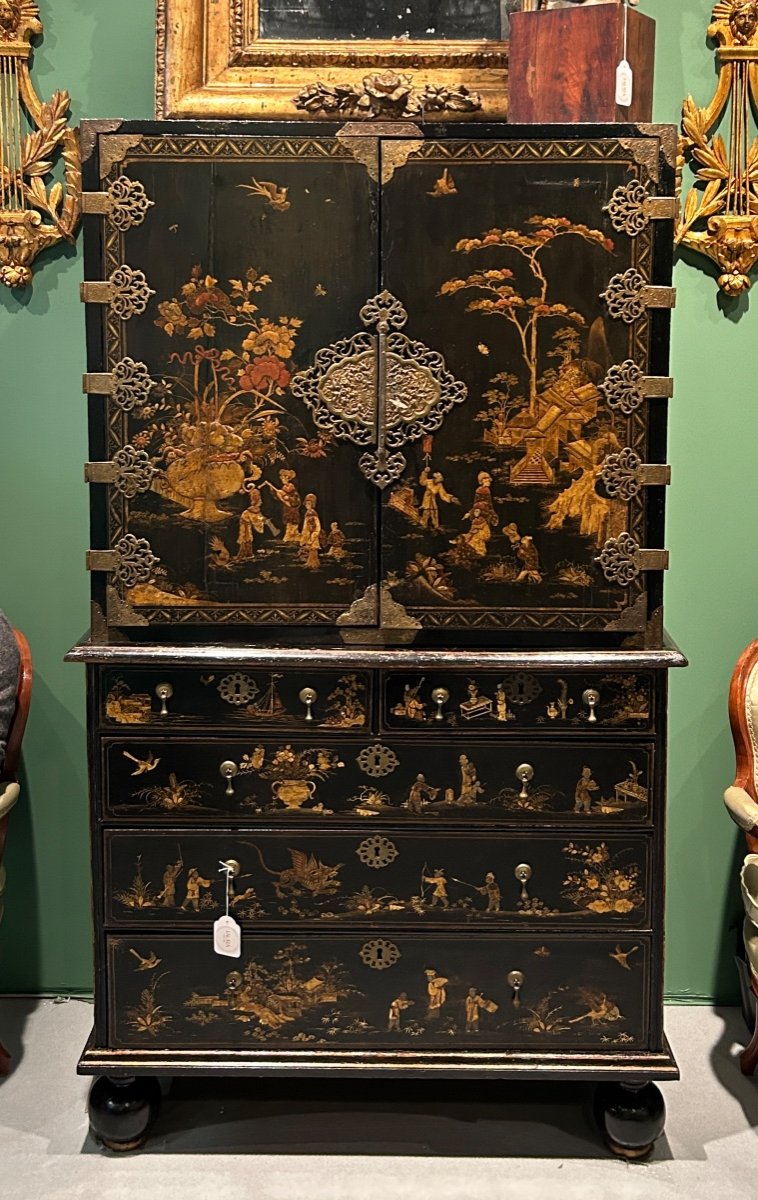 Queen Anne Two-body English Cabinet