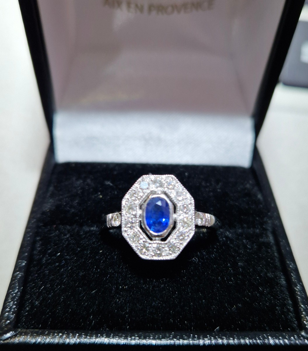 Bague Style Art Déco Or Blanc saphir diamants