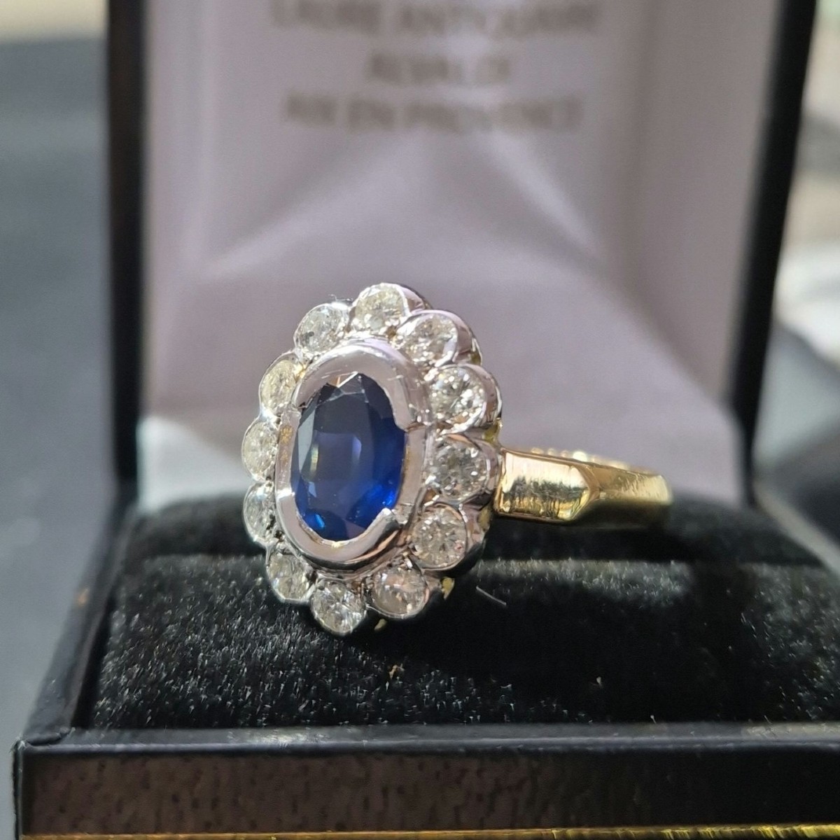 Bague Entourage Saphir Diamants Années 80-photo-3