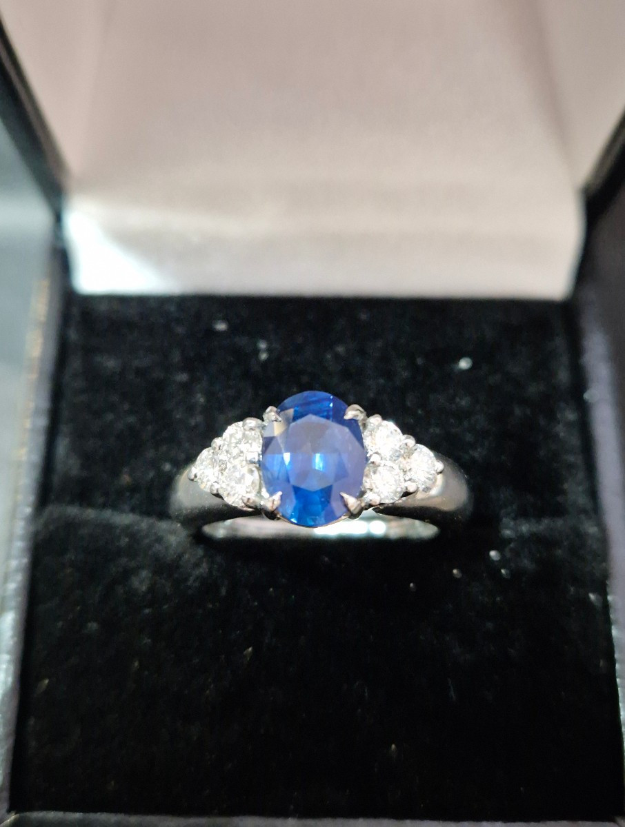 90s Sapphire And Diamond Ring