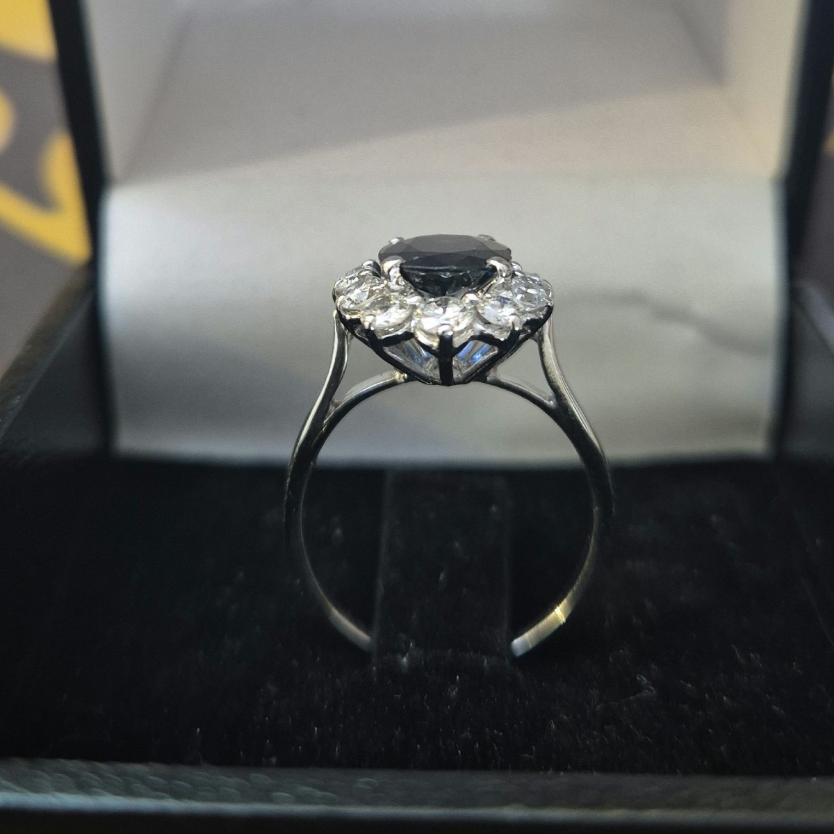 Sapphire And Diamond Entourage Ring -photo-2