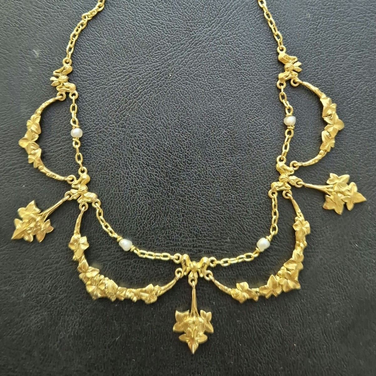 Collier or jaune belle époque