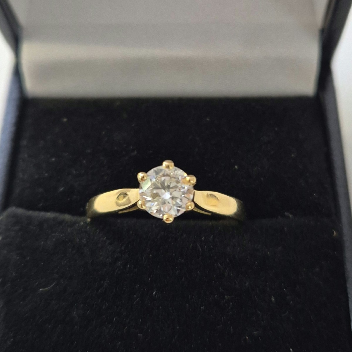 Yellow Gold Solitaire Ring With 0.50 Ct Diamond
