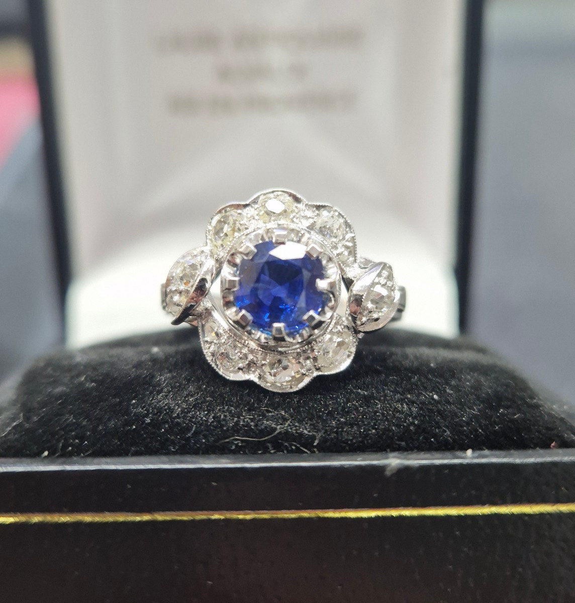 Art Deco Ring In White Gold  Saphire And Diamonds-photo-2