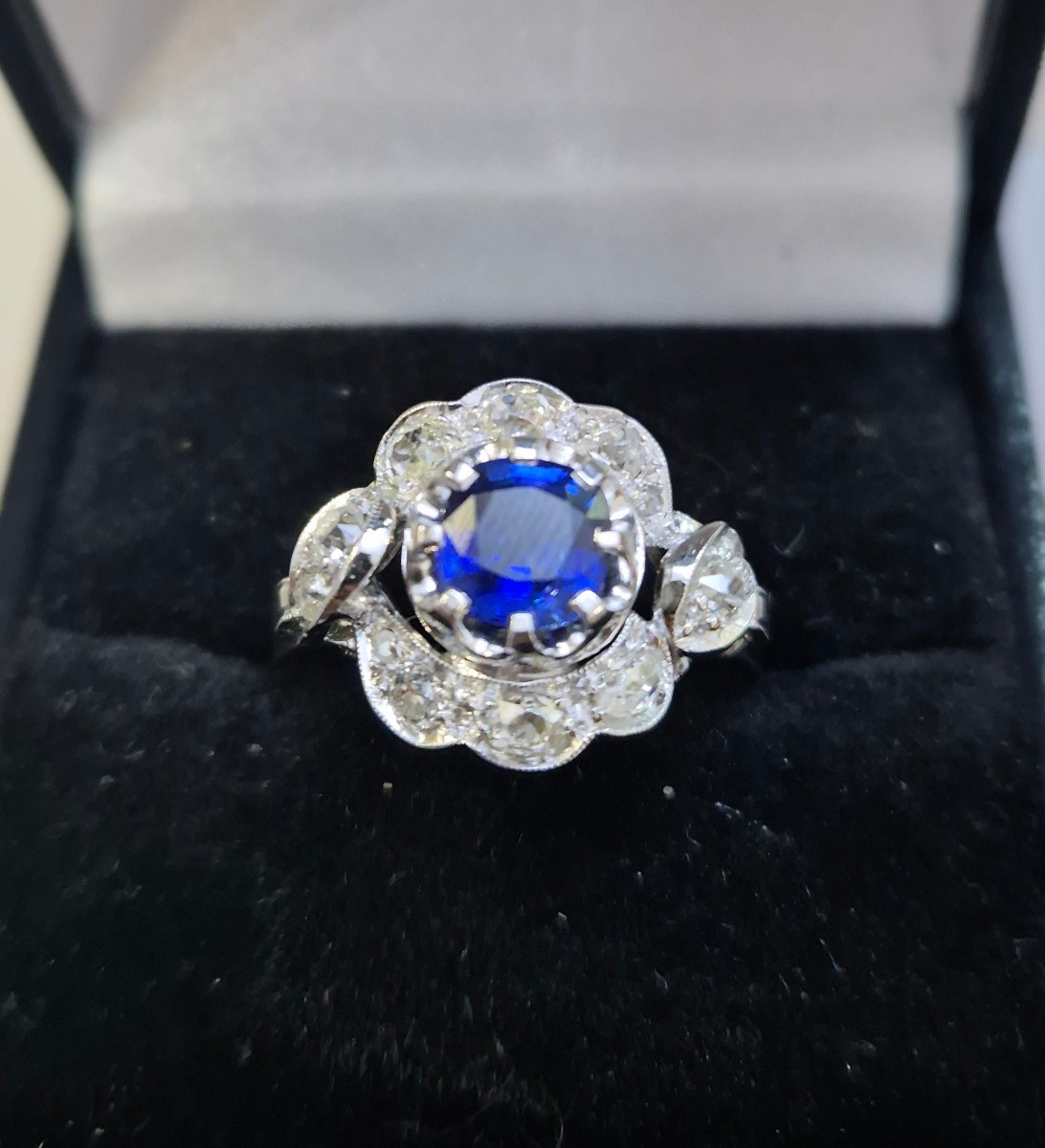 Art Deco Ring In White Gold  Saphire And Diamonds