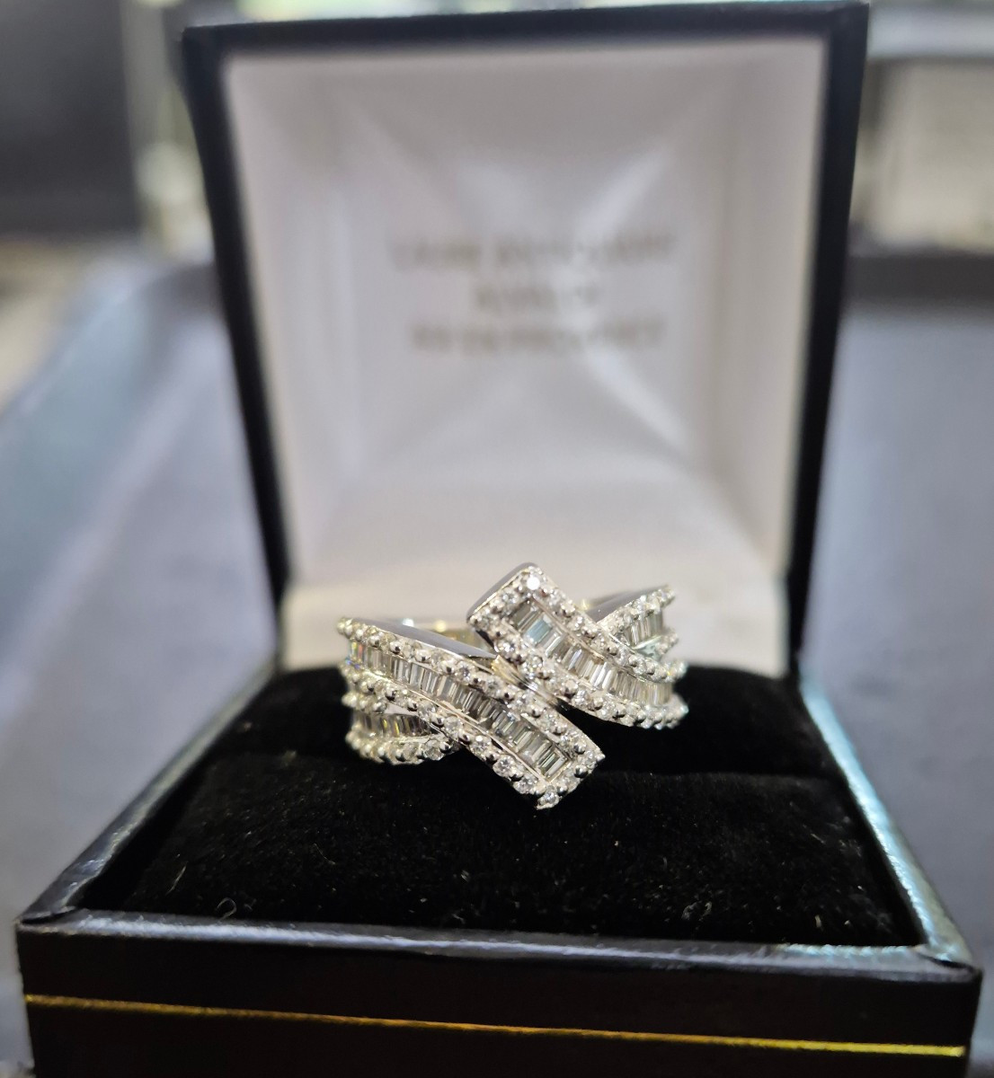 Vintage Baguette Diamonds Ring-photo-1