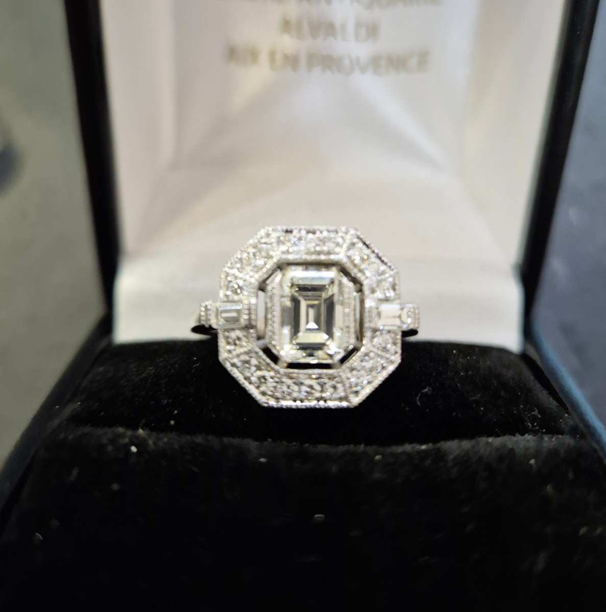 Une bague style art déco diamants-photo-4