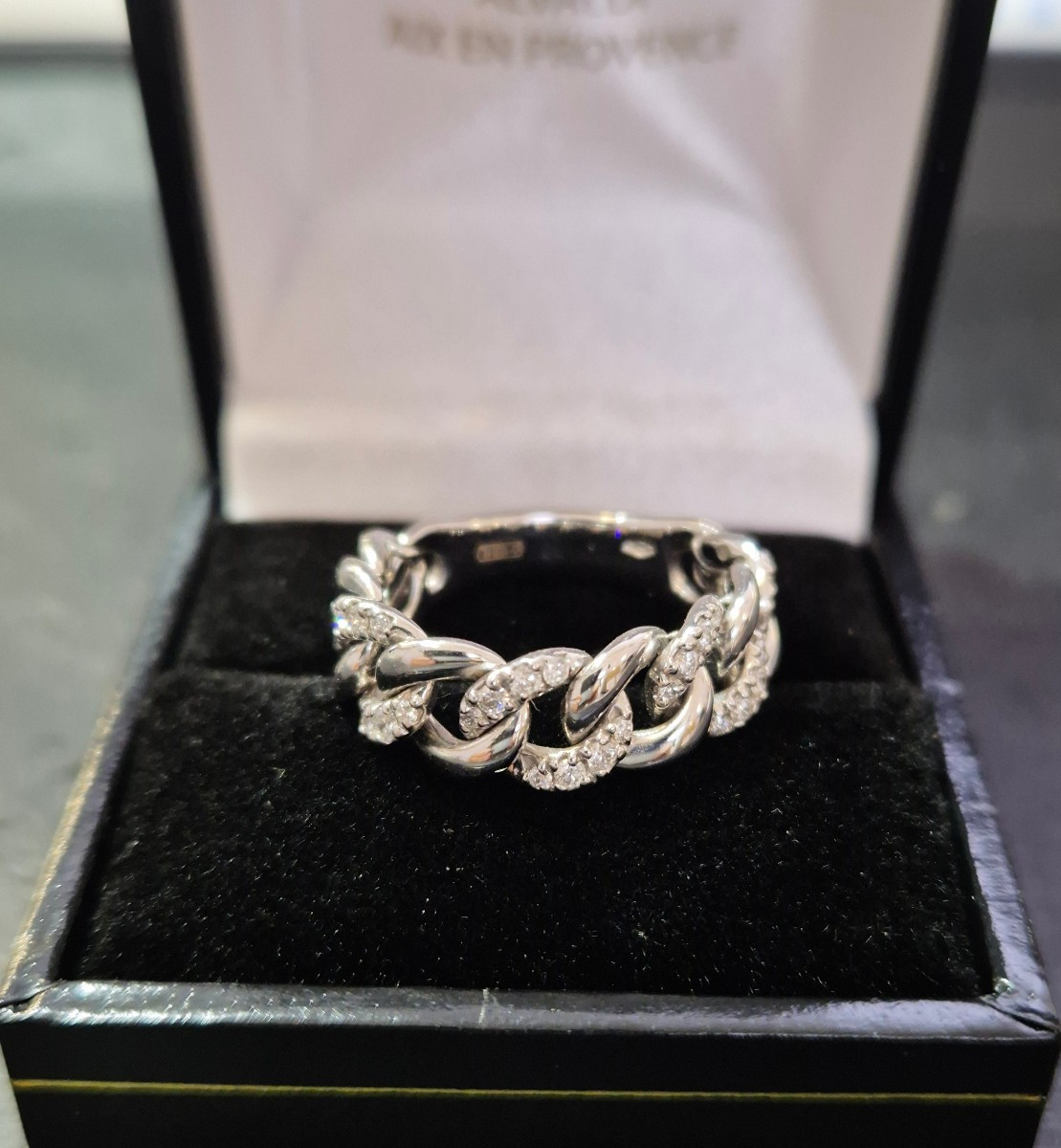 Bague vintage maille gourmette articulée diamants